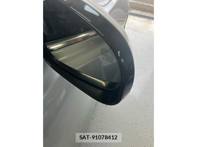Jaguar XF 2019-02 7724369-12