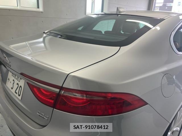 Jaguar XF 2019-02 7724369-1