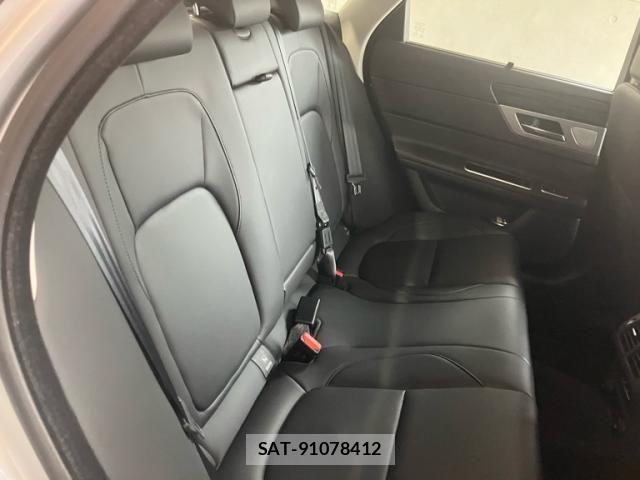 Jaguar XF 2019-02 7724369-8