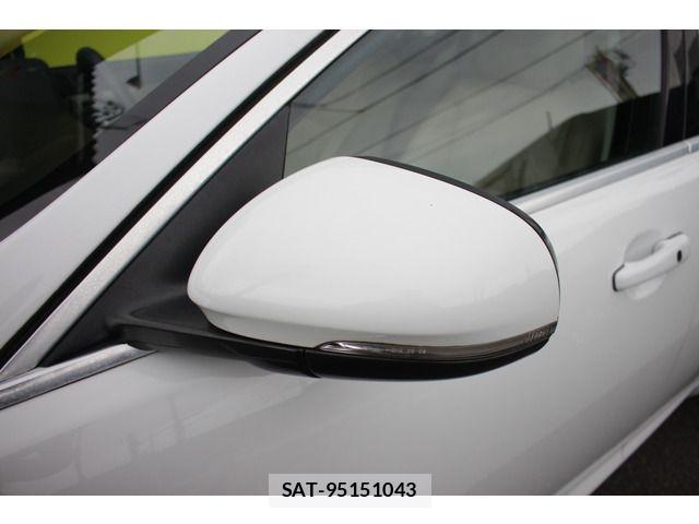 Jaguar XF 2013-03 7979559-10