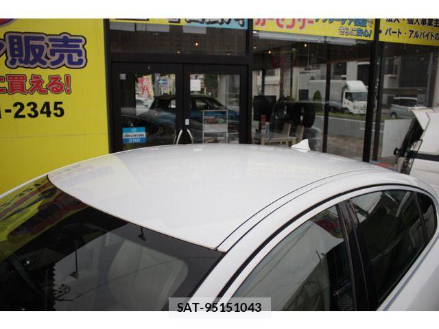 Jaguar XF 2013-03 7979559-11