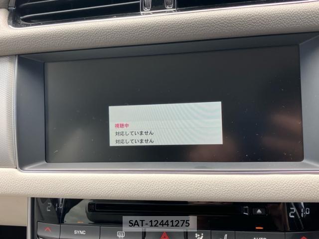 Jaguar XF 2016-07 8074129-23