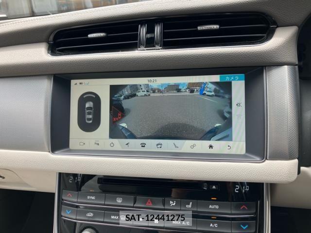 Jaguar XF 2016-07 8074129-27