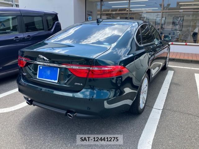 Jaguar XF 2016-07 8074129-5