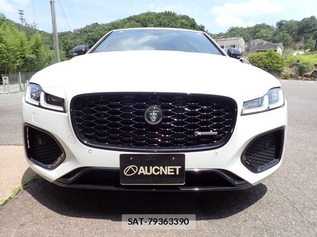 Jaguar XF 2023-11 8074128-4