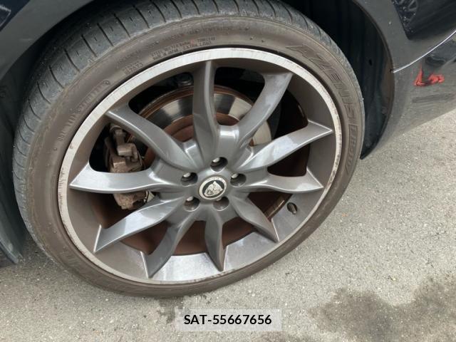 Jaguar XF 2012-07 8099769-6