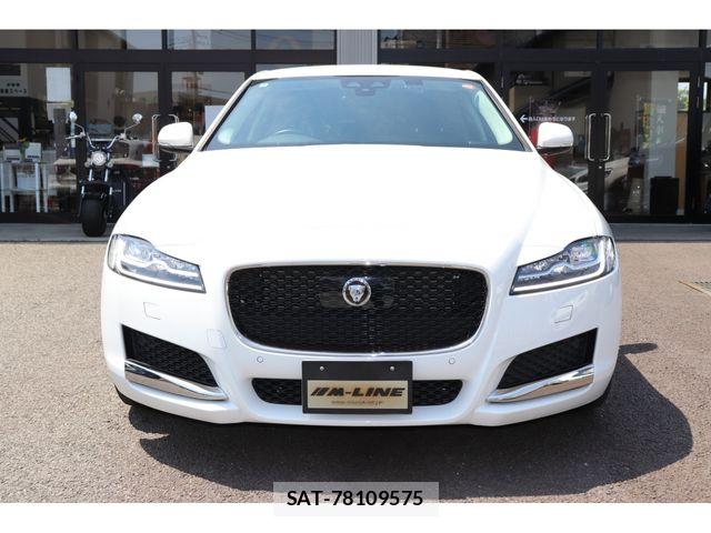 Jaguar XF 2020-09 8099770-1