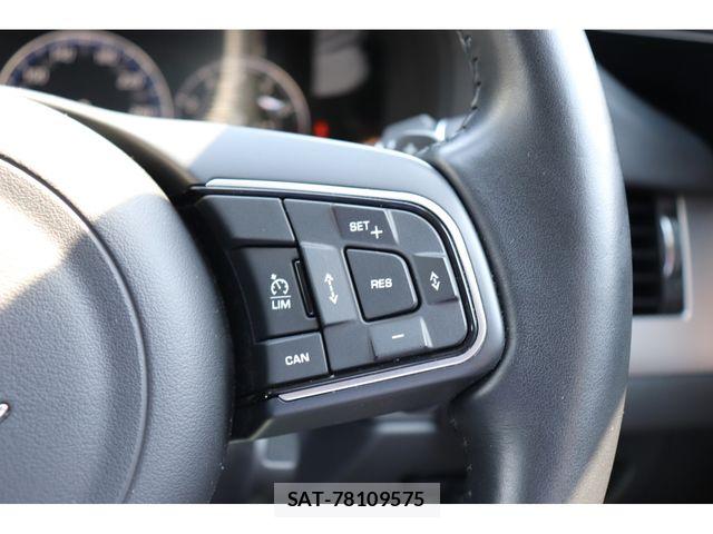 Jaguar XF 2020-09 8099770-21