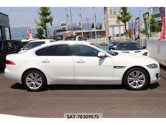 Jaguar XF 2020-09 8099770-3