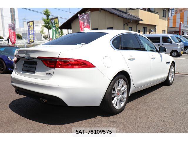 Jaguar XF 2020-09 8099770-5