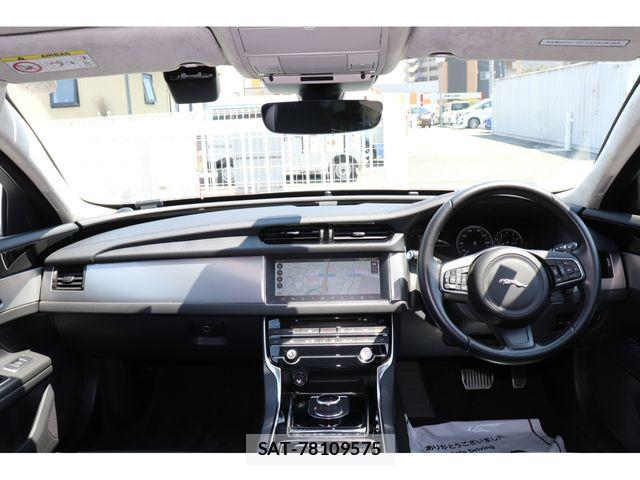 Jaguar XF 2020-09 8099770-8