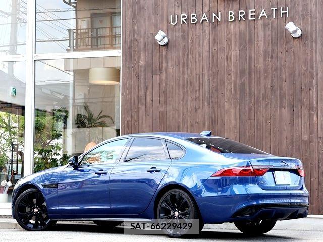 Jaguar XF 2021-09 8354725-2