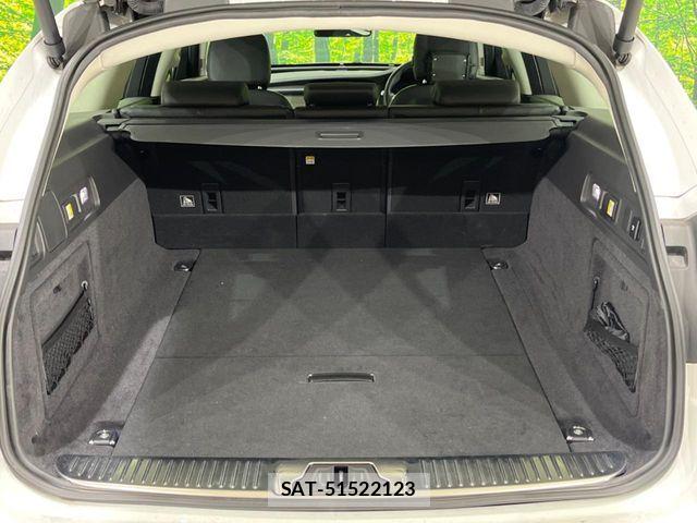 Jaguar XF 2019-03 6244717-10