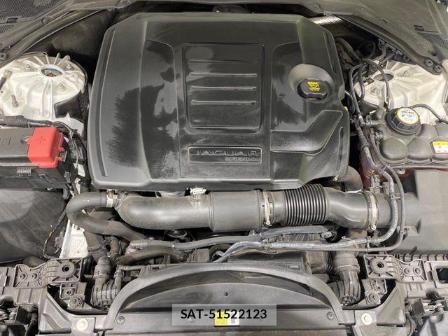 Jaguar XF 2019-03 6244717-11