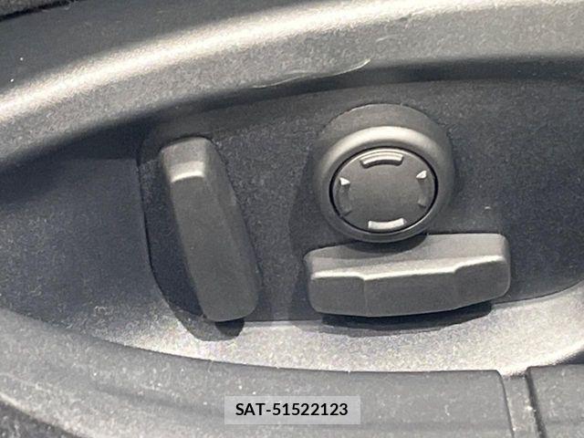Jaguar XF 2019-03 6244717-6