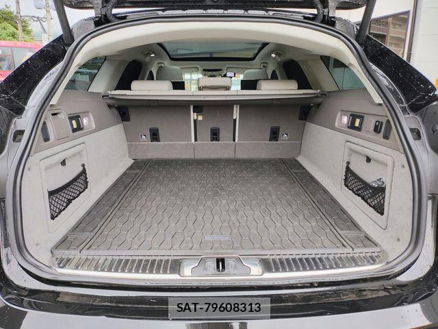Jaguar XF 2018-09 8829591-19
