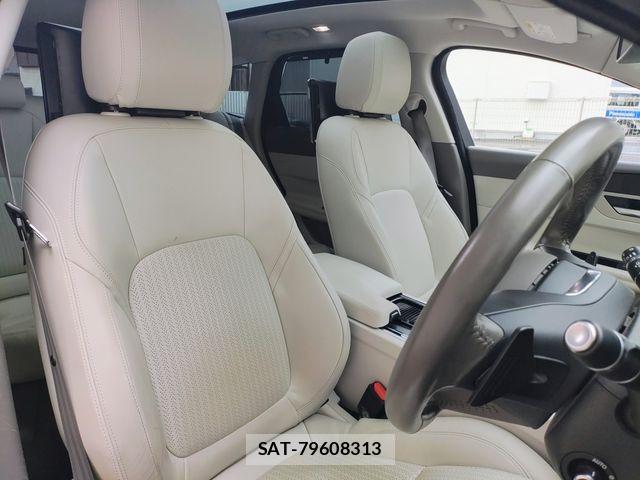 Jaguar XF 2018-09 8829591-7
