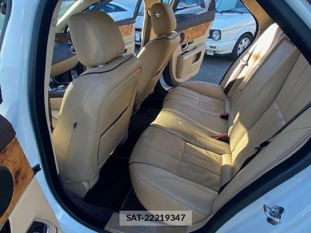 Jaguar XJ SERIES 2010-10 525069-13