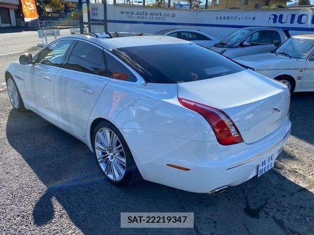 Jaguar XJ SERIES 2010-10 525069-4