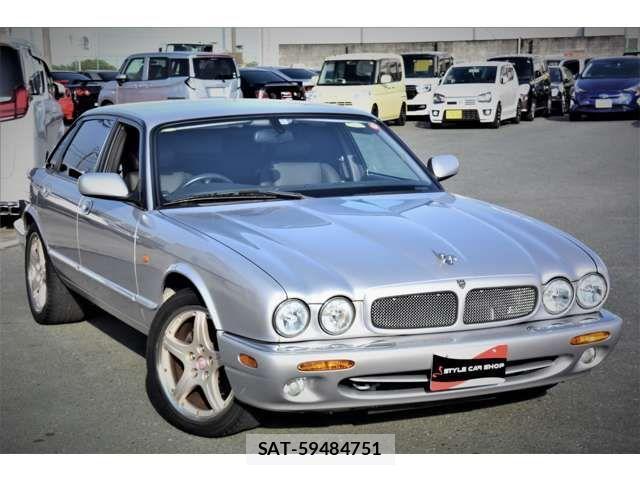 Jaguar XJ SERIES 2002-01 1299379-9