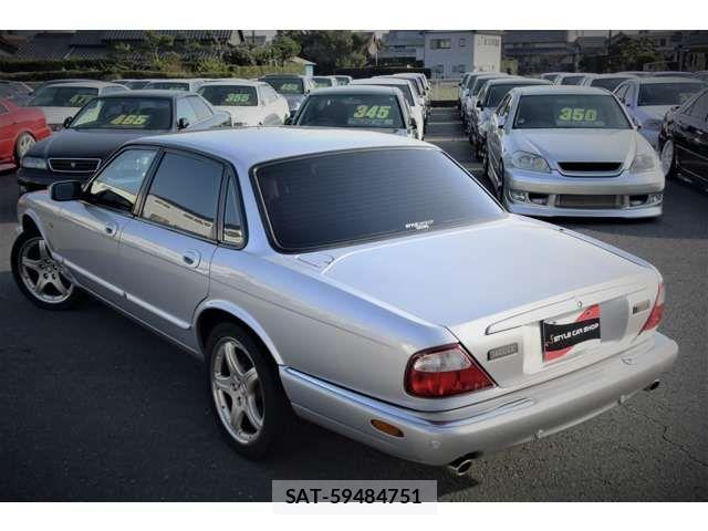 Jaguar XJ SERIES 2002-01 1299379-14