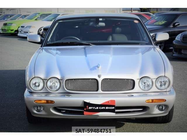 Jaguar XJ SERIES 2002-01 1299379-1