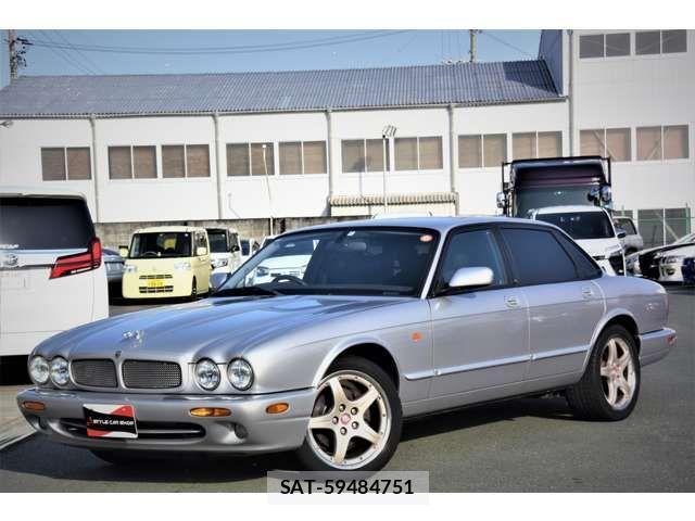 Jaguar XJ SERIES 2002-01 1299379-7