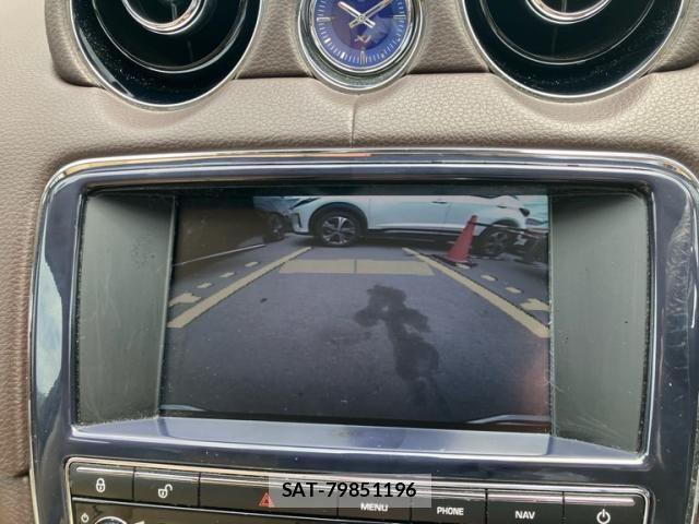 Jaguar XJ SERIES 2013-06 7327623-18