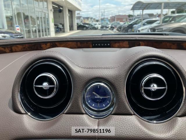 Jaguar XJ SERIES 2013-06 7327623-23