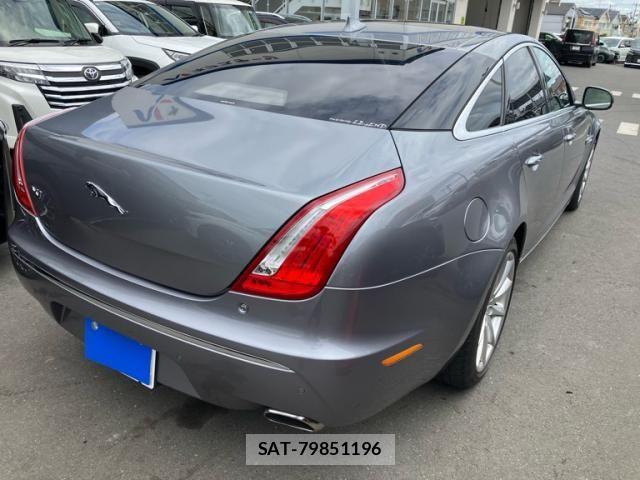 Jaguar XJ SERIES 2013-06 7327623-5