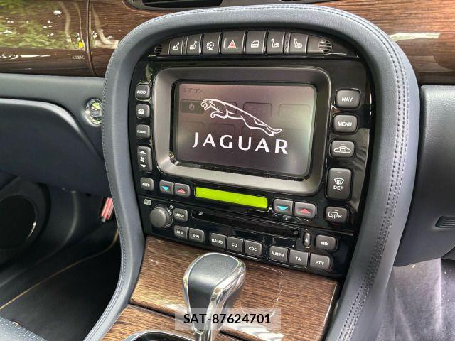 Jaguar XJ SERIES 2008-10 7358188-16