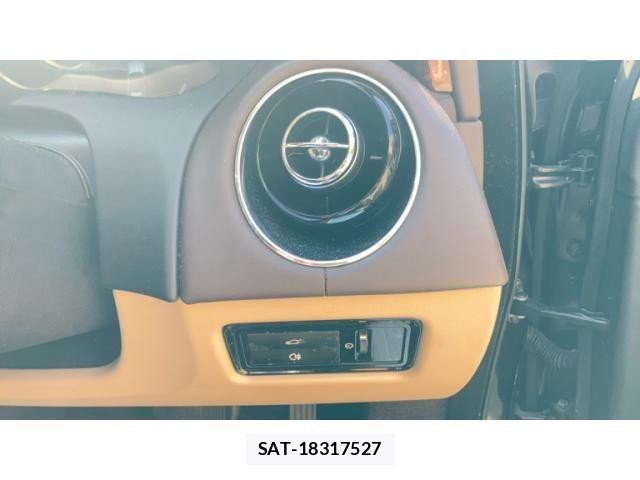 Jaguar XJ SERIES 2012-02 8336298-14