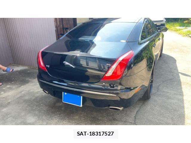 Jaguar XJ SERIES 2012-02 8336298-8