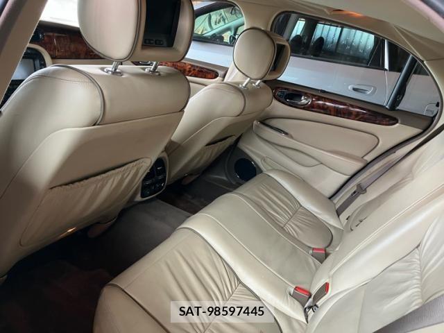 Jaguar XJ SERIES 2004-08 8525296-17
