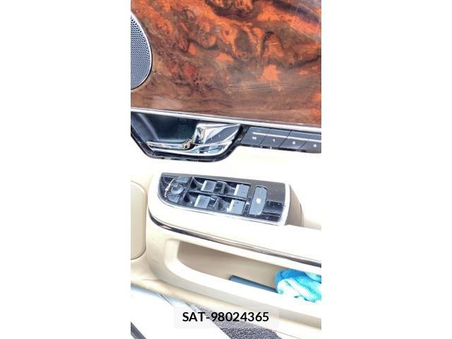 Jaguar XJ SERIES 2012-11 8659577-2
