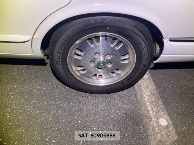 Jaguar XJ SERIES 1996-09 8685737-6