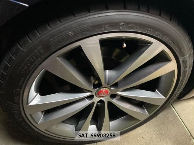 Jaguar XJ SERIES 2015-02 8742863-9
