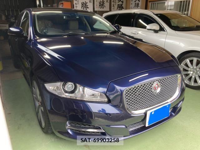 Jaguar XJ SERIES 2015-02 8742863-2