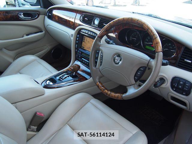 Jaguar XJ SERIES 2004-03 8871208-3