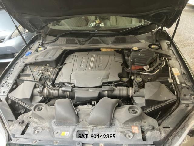 Jaguar XJ SERIES 2011-11 8880193-15