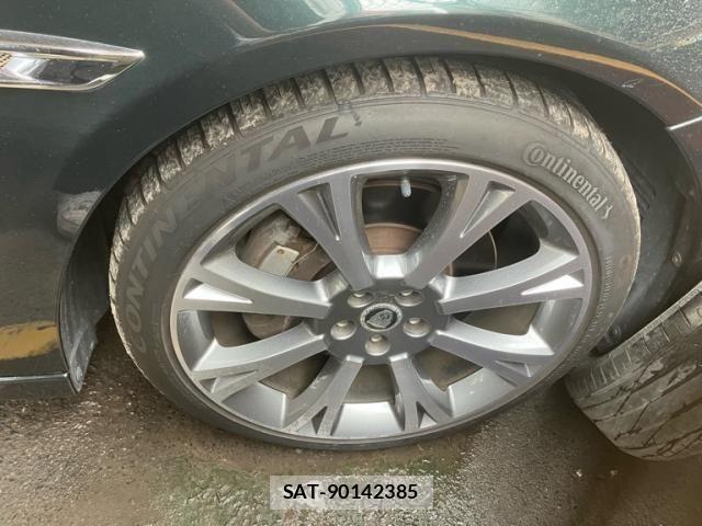 Jaguar XJ SERIES 2011-11 8880193-6