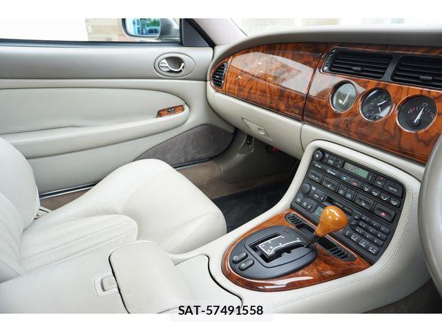 Jaguar XK SERIES 1998-02 7785819-28