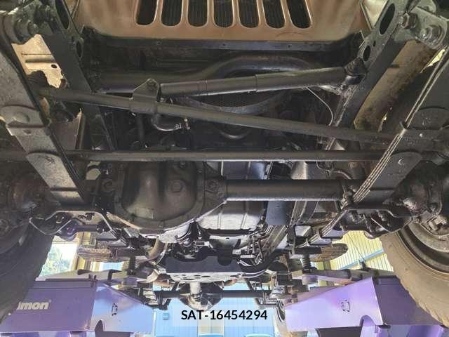 Mitsubishi JEEP 1980-09 4754419-21