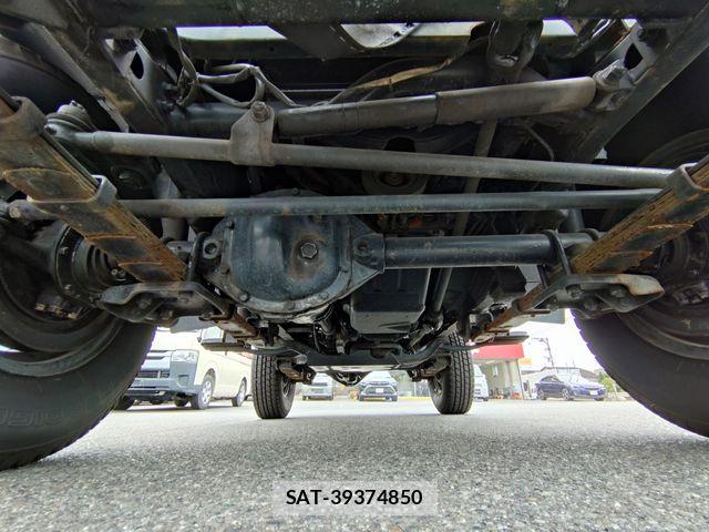Mitsubishi JEEP 1992-03 7617215-17