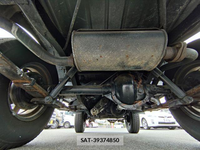 Mitsubishi JEEP 1992-03 7617215-18