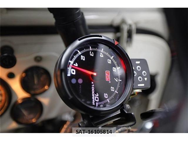 Mitsubishi JEEP 1986-07 7785820-18