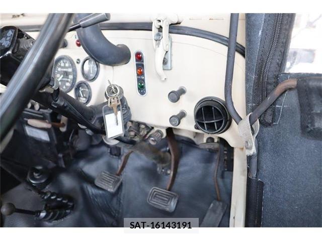 Mitsubishi JEEP 1998-08 8314895-11