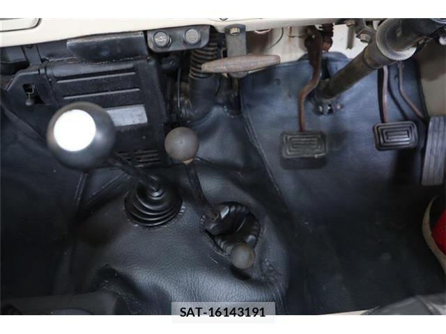 Mitsubishi JEEP 1998-08 8314895-13