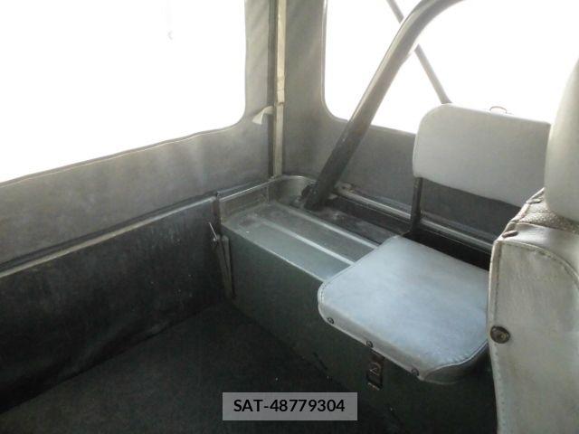 Mitsubishi JEEP 1984-02 8366420-12