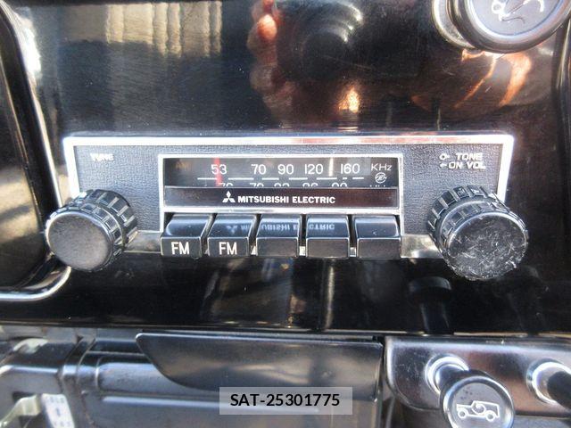 Mitsubishi JEEP 1988-01 8666292-7